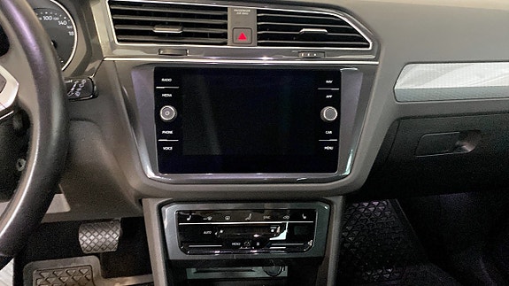 Volkswagen Tiguan 9 of 13