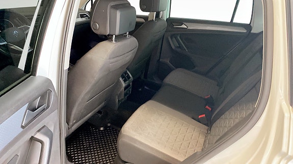 Volkswagen Tiguan 11 of 13
