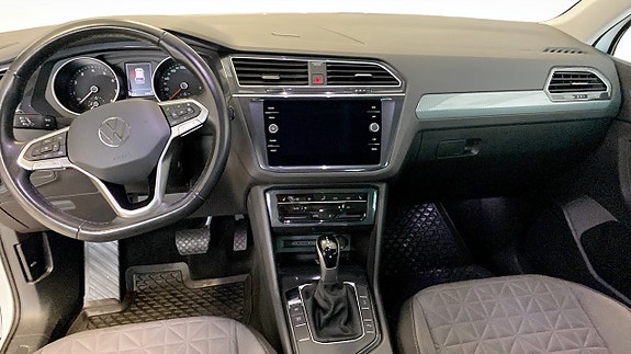 Volkswagen Tiguan 10 of 13