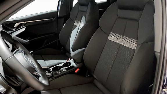 Audi A3 8 of 12