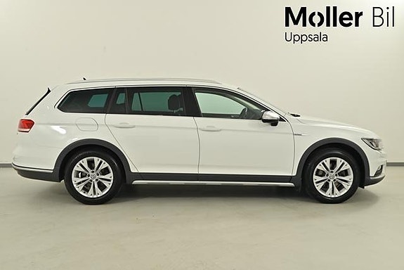 Volkswagen Passat Alltrack 5 of 13