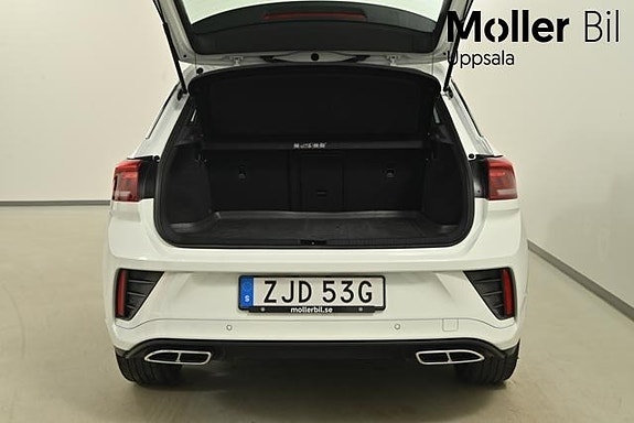 Volkswagen T-Roc 11 of 14