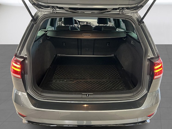 Volkswagen Golf VII 16 of 20