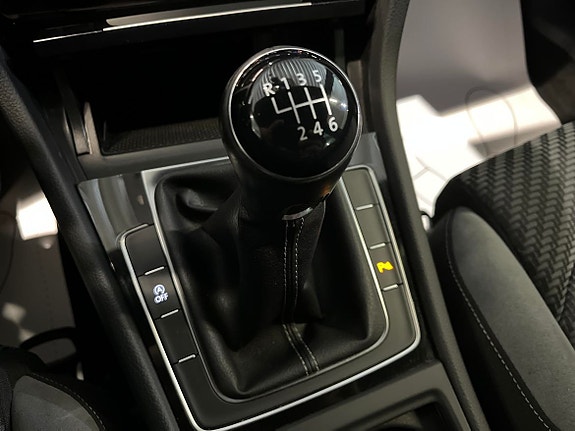 Volkswagen Golf VII 13 of 20
