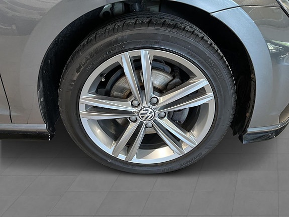 Volkswagen Golf VII 19 of 20