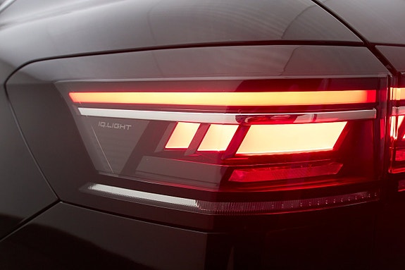 Volkswagen Passat 16 of 17