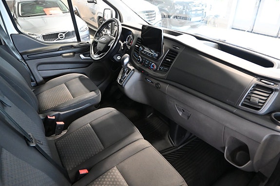 Ford Transit Custom 8 of 19