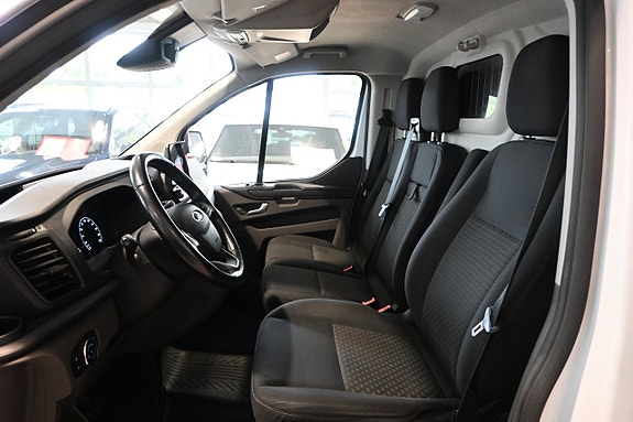 Ford Transit Custom 7 of 19