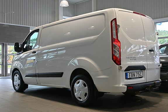 Ford Transit Custom 3 of 5