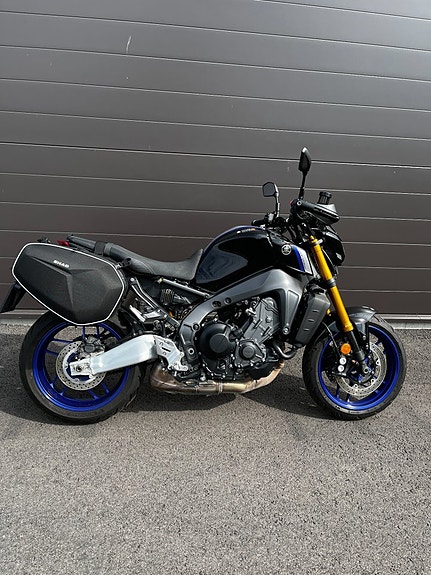 Yamaha MT-09 SP 2 of 5