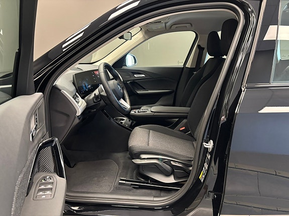 BMW iX1 14 of 20