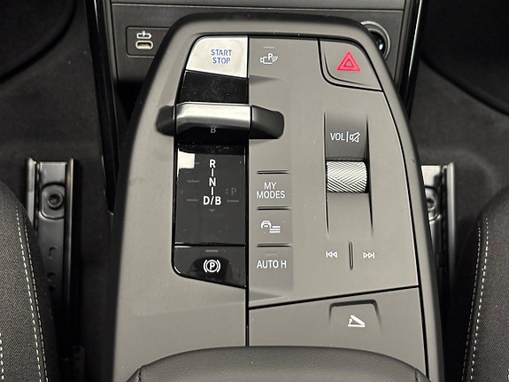 BMW iX1 19 of 20