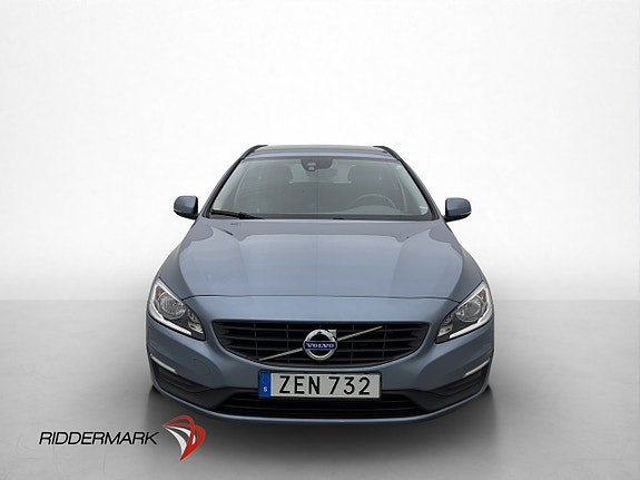 Volvo V60 2 of 5