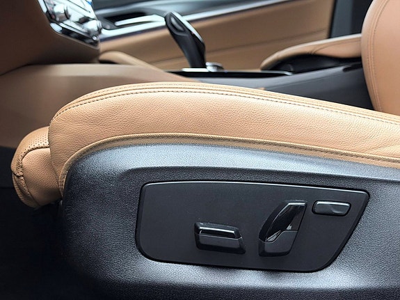 BMW 530e 14 of 30