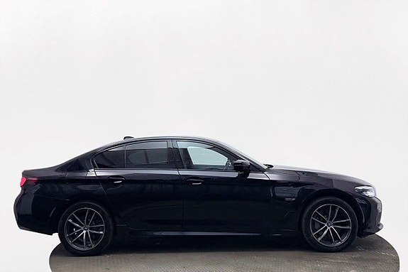 BMW 530e 5 of 30