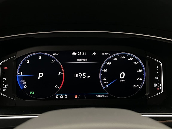 Volkswagen Tiguan 15 of 28