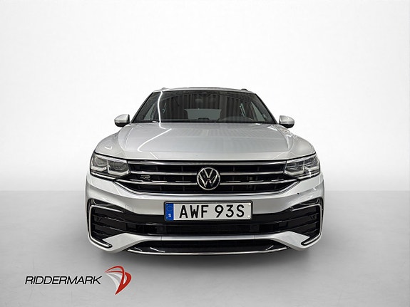 Volkswagen Tiguan 2 of 5