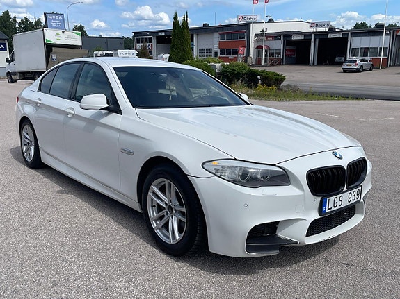 BMW 523i 5 of 5