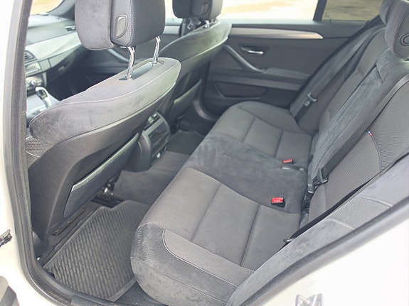 BMW 523i 15 of 20