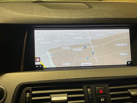 BMW 523i 8 of 22