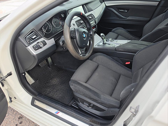 BMW 523i 14 of 20