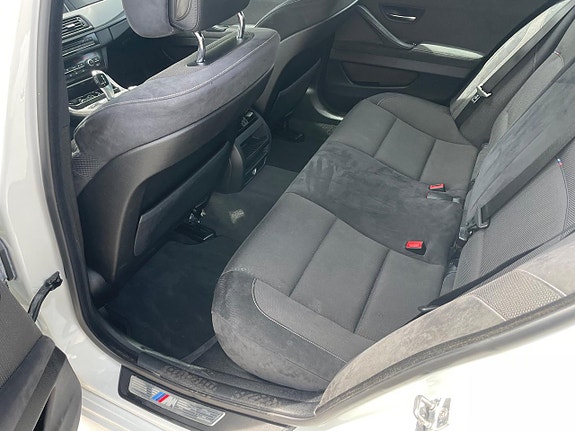 BMW 523i 9 of 22