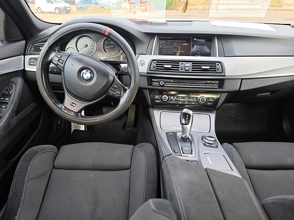 BMW 523i 16 of 20