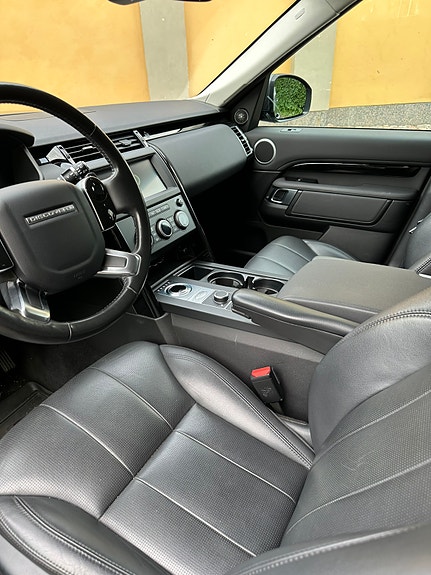 Land Rover Discovery Sport 5 of 5