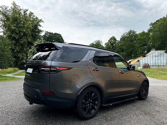 Land Rover Discovery Sport 3 of 5