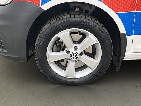Volkswagen Caddy 26 of 29
