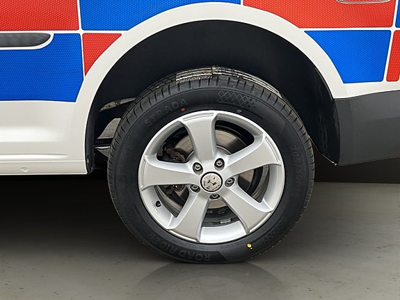 Volkswagen Caddy 27 of 29