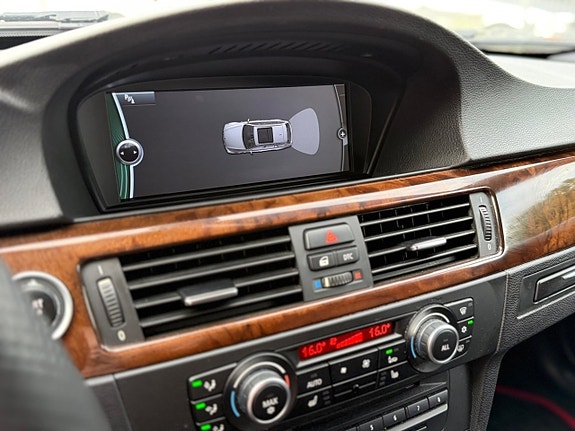 BMW 335i 17 of 28