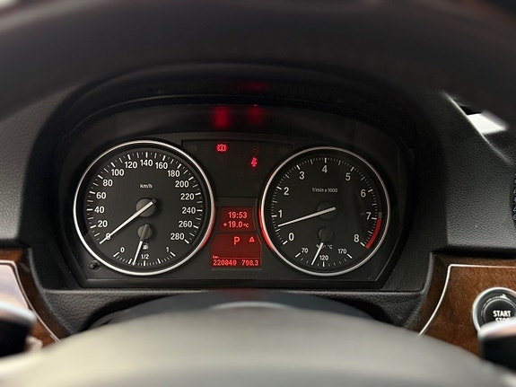 BMW 335i 22 of 28