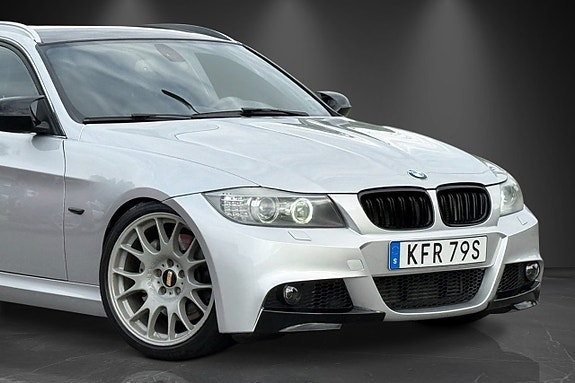 BMW 335i 5 of 28
