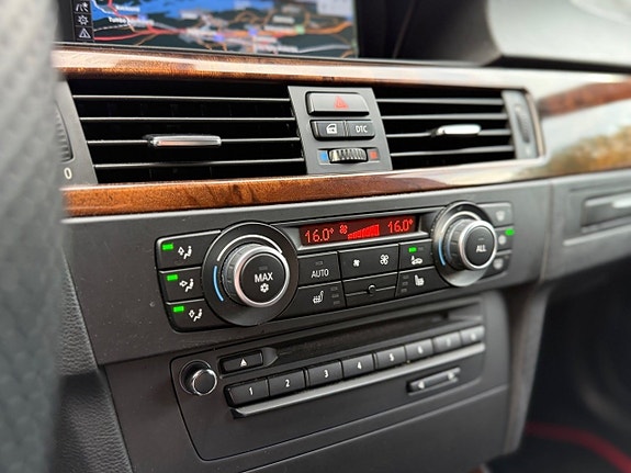 BMW 335i 18 of 28