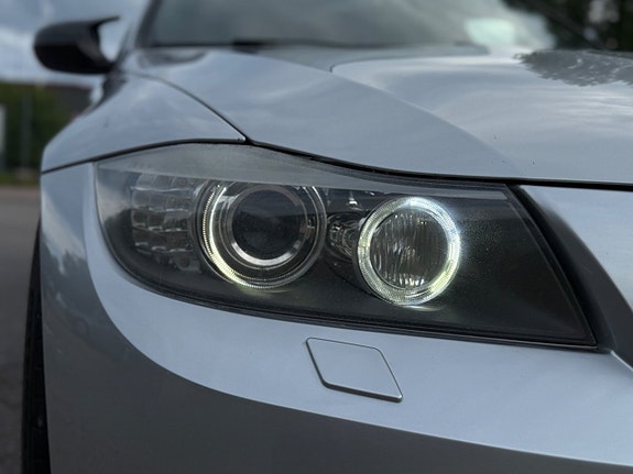 BMW 335i 26 of 28
