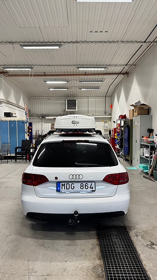 Audi A4 4 of 17