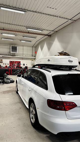 Audi A4 2 of 17