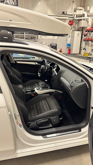 Audi A4 16 of 17