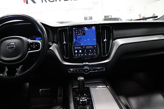 Volvo XC60 17 of 30