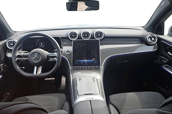 Mercedes-Benz GLC300 de 5 of 5