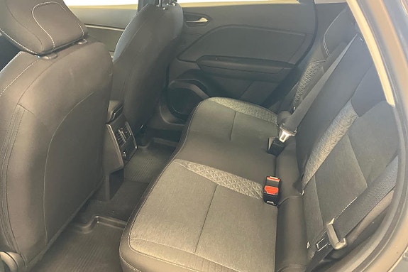 Renault Captur 13 of 21