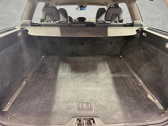 Volvo V70 11 of 15
