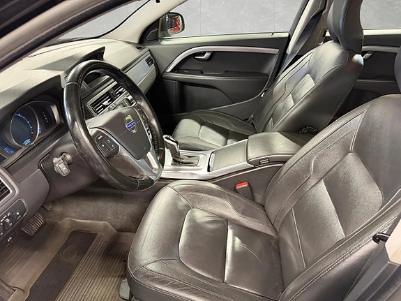 Volvo V70 13 of 15