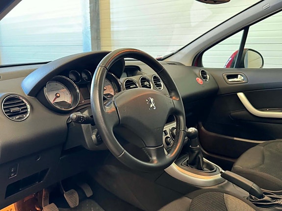 Peugeot 308 12 of 25