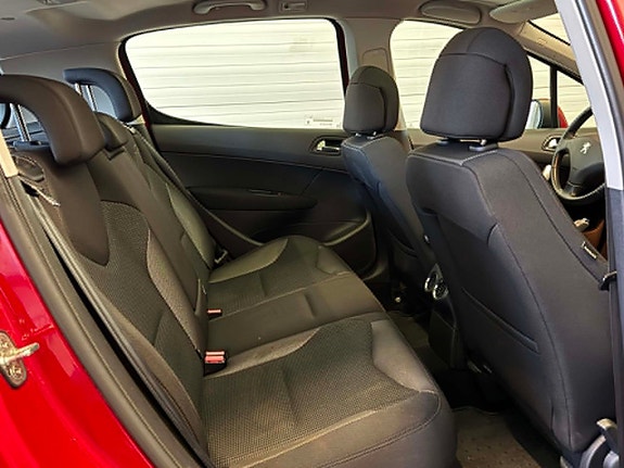 Peugeot 308 25 of 25