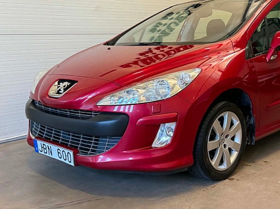 Peugeot 308 4 of 25