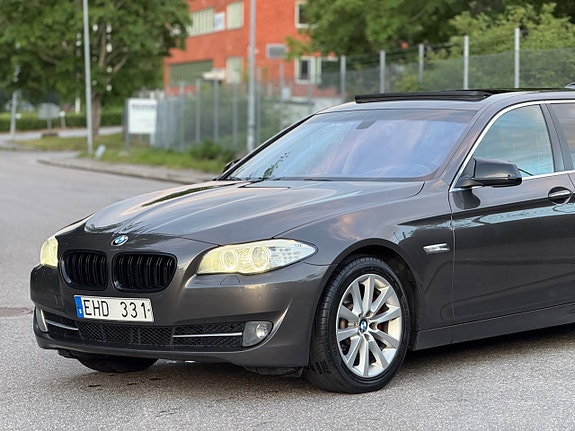 BMW 525d 2 of 28