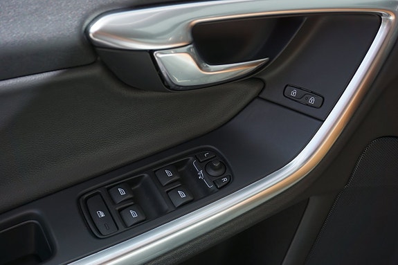 Volvo V60 20 of 24