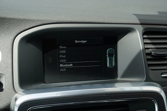 Volvo V60 19 of 24